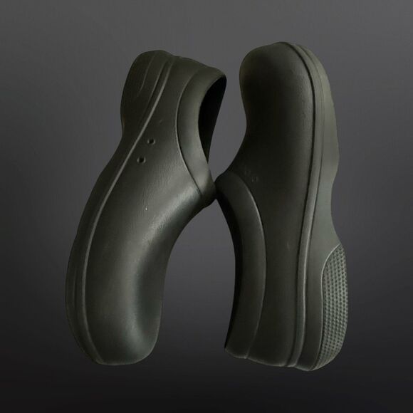 Men’s Crocs On The Clock Solid Black Clogs Loafers Size 12 - Picture 3 of 10